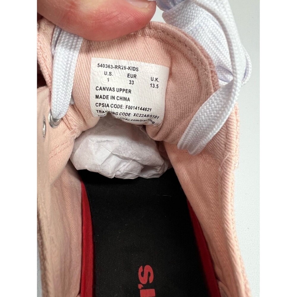 Levi's Canvas Sneakers Size 1 - Picture 6 of 6